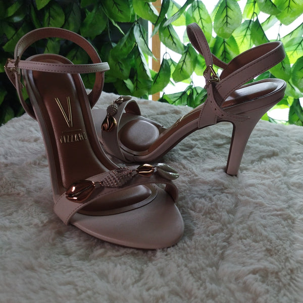 ⚜️Sandália Cream Salto Agulha Vizzano