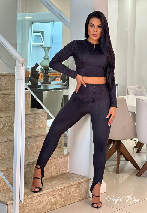 Conjunto Cropped c/ Recorte + Calça💫