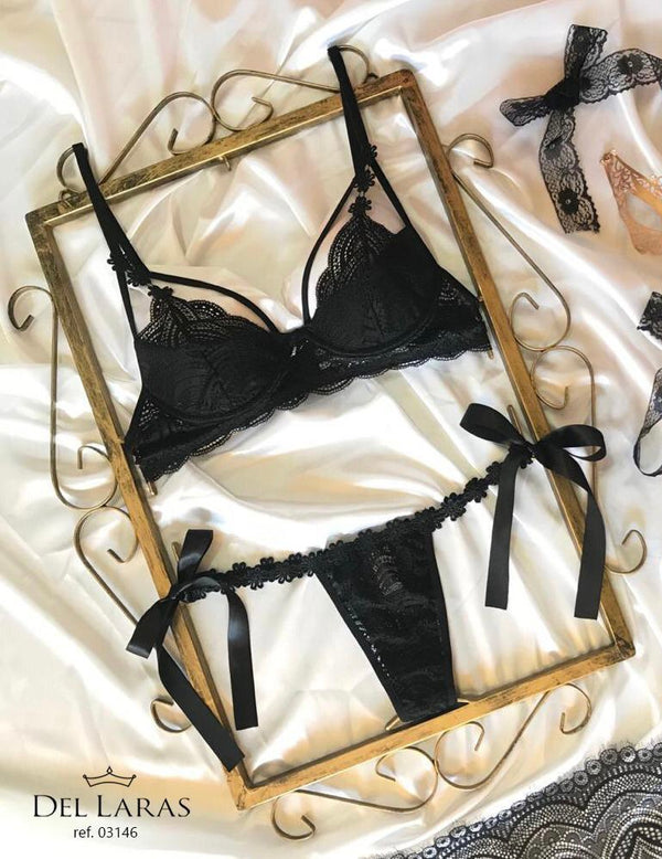 .CONJUNTO SEM BOJO TIRAS E PEROLAS