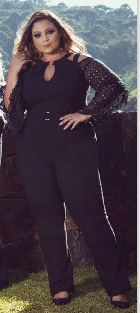 Plus Size MACACÃO C/ ARGOLA PRETO CARMELA 9025💫