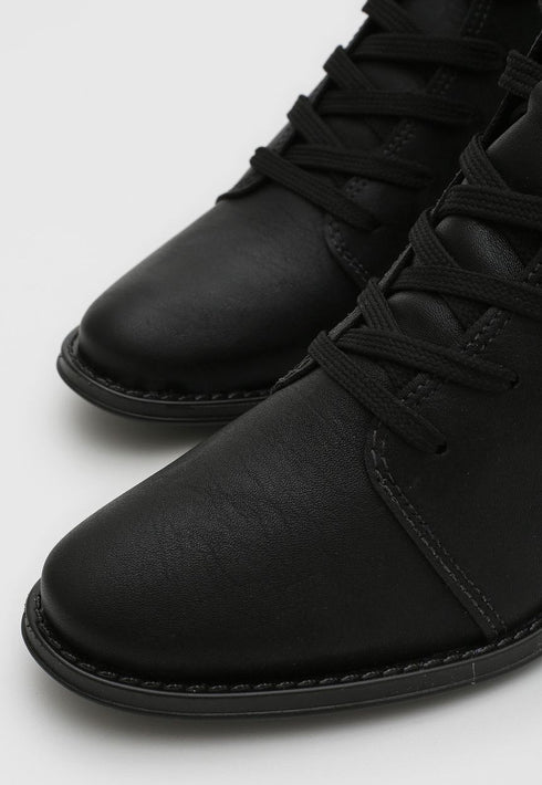 Bota Rasteira Salto baixo Cano Curto Beira Rio