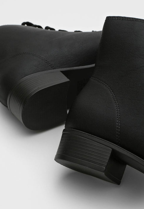 Bota Rasteira Salto baixo Cano Curto Beira Rio