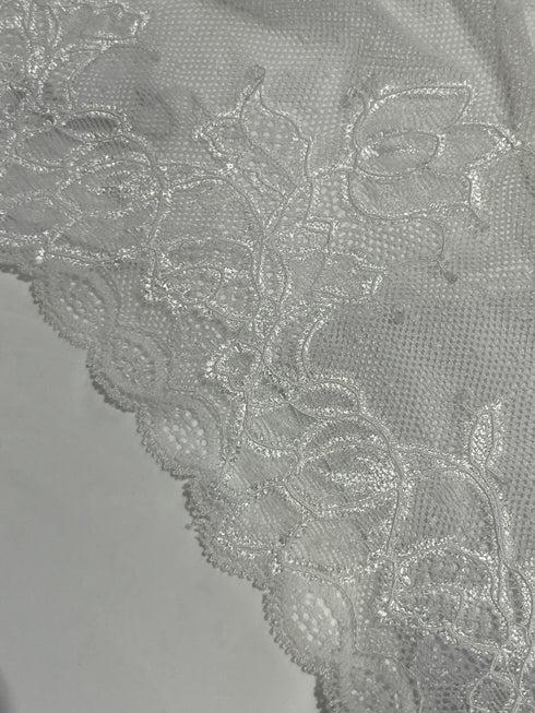 …Calcinha laser com renda na traseira