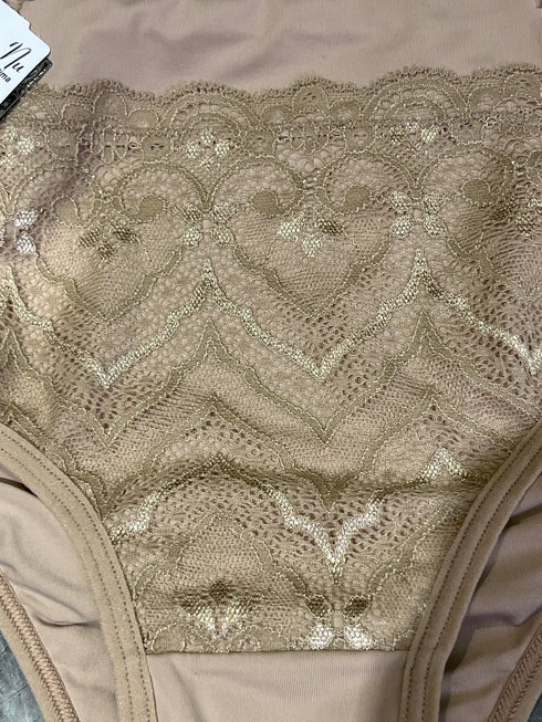 Calcinha renda de pala