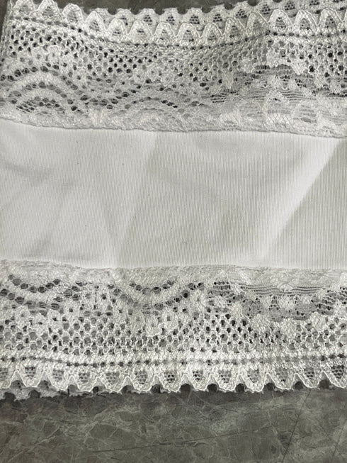 Calcinha em microfibra com renda