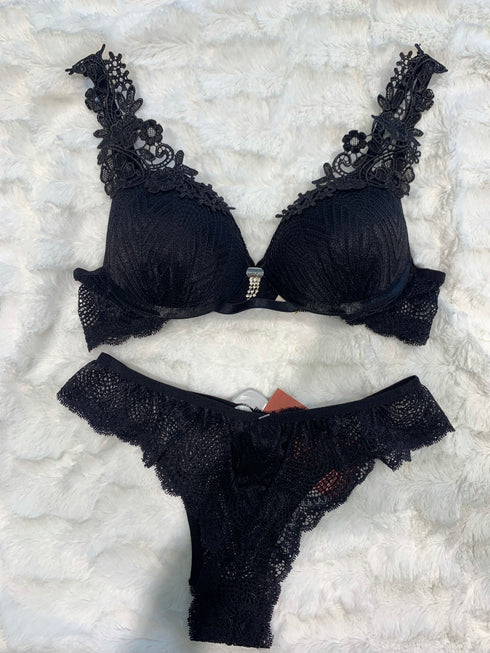 Conjunto em renda Del Laras