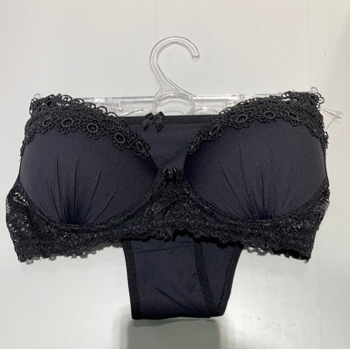 .Conjunto Alça Bordada Preto