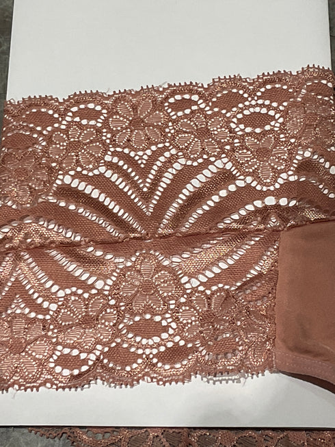 …Calcinha Fio traseiro e renda