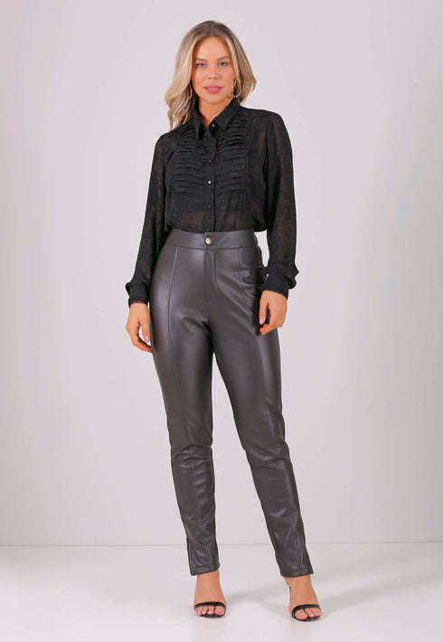 CAMISA COM DETALHE FRENTE DE NERVURAS 💫