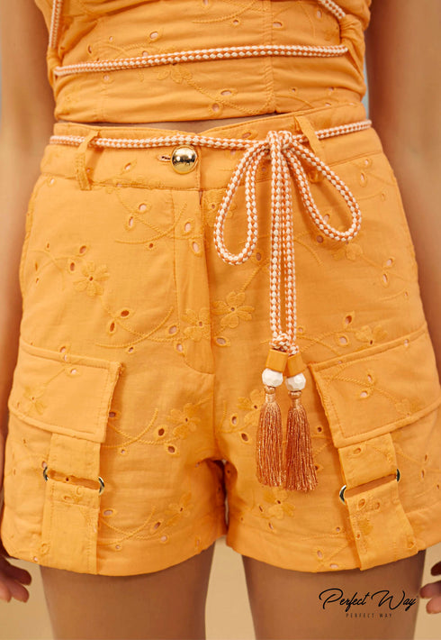 CONJUNTO CROPPED + SHORTS C/ DETALHES CORDÃO 💫