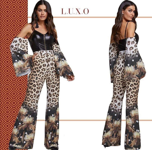 Macacão com Zíper na Frente