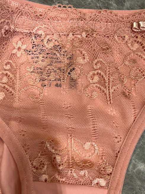 Calcinha de renda estiloso