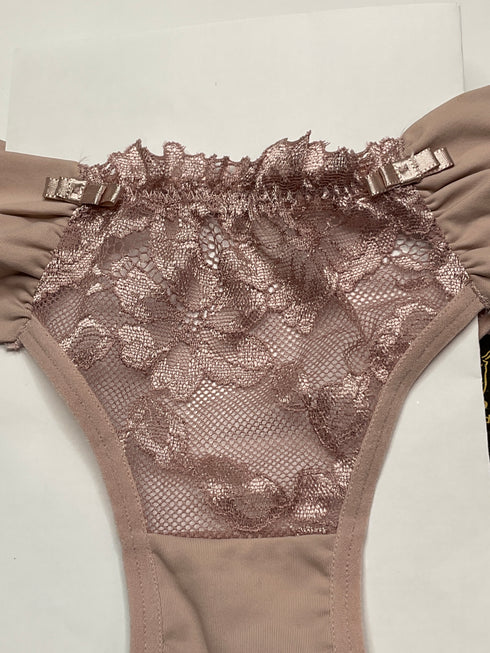 Calcinha de renda estiloso