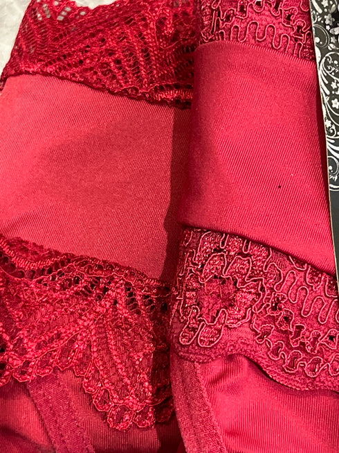 Calcinha em microfibra com renda