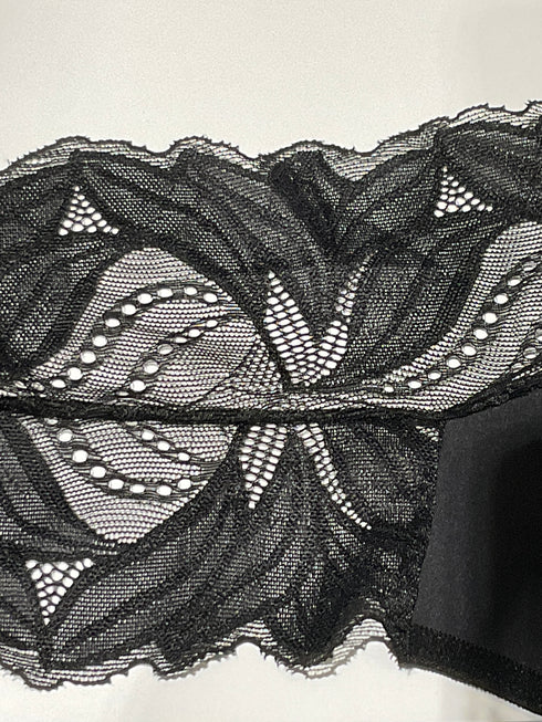 …Calcinha Fio traseiro e renda