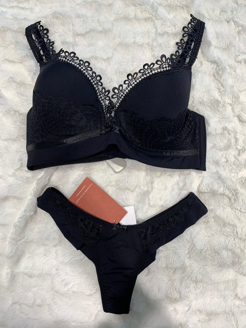 .Conjunto em renda Del Laras03142