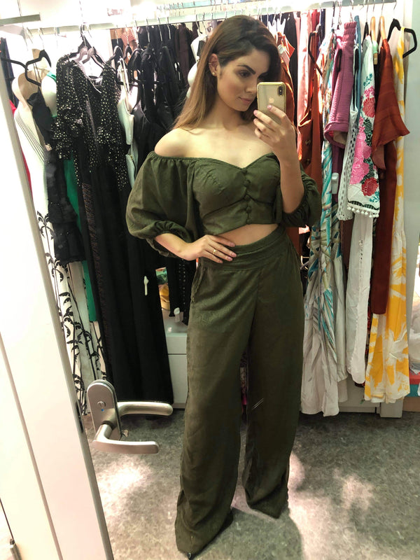 Conjunto de laise cropped com calça pantalona 25424 💫