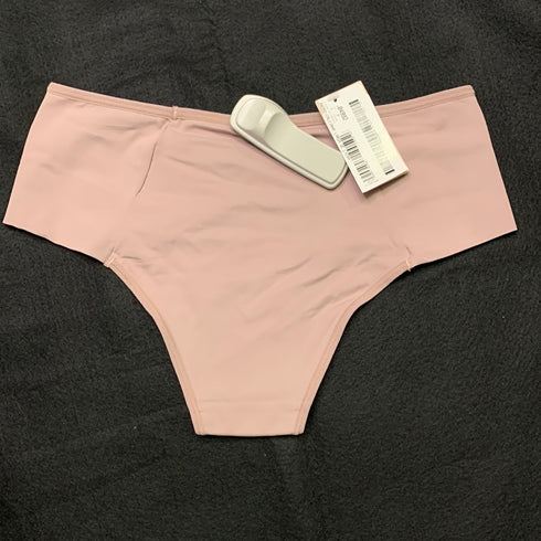 Calcinha cintura alta com lateral larga em lycra