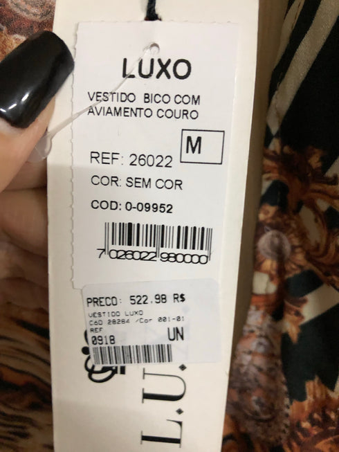 Vestido Bico com Aviamento Couro,