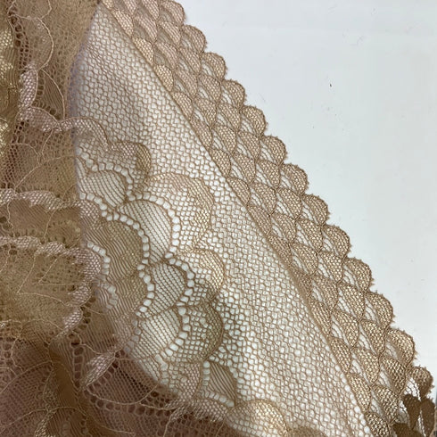 …Calcinha laser com renda na traseira