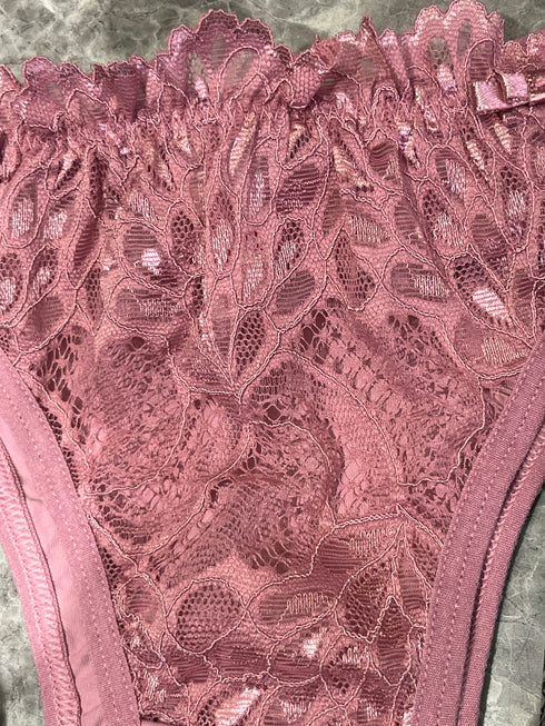 Calcinha de renda estiloso