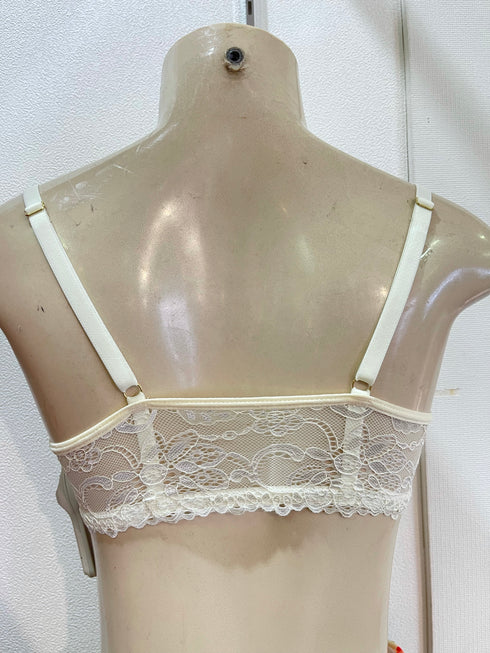 .Top em Renda marfim Sem Bojo Karicia