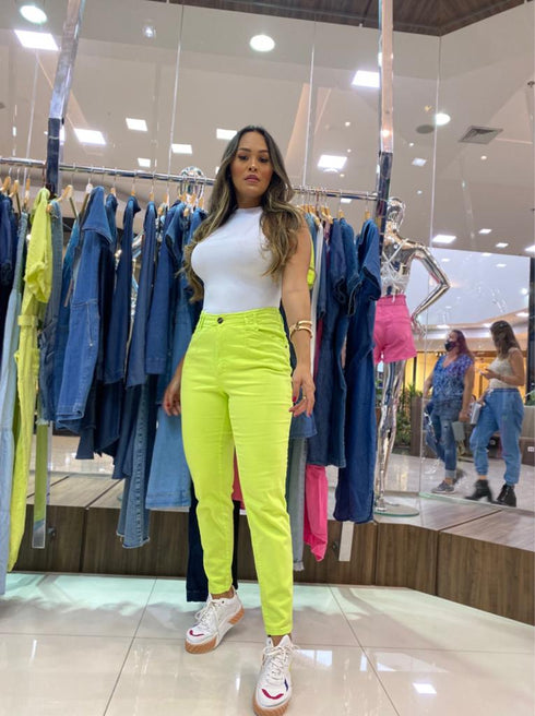 Calça verde limão💫