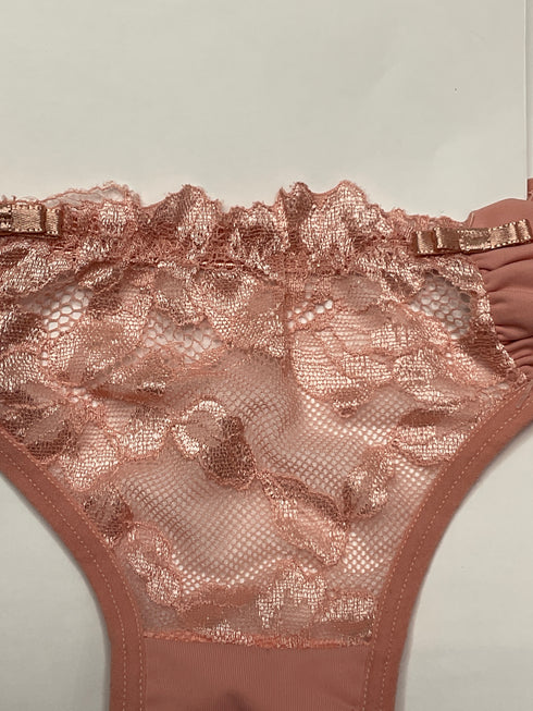 Calcinha de renda estiloso