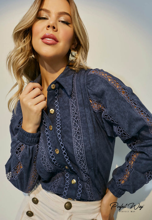 Camisa Detalhe De Guipir💫