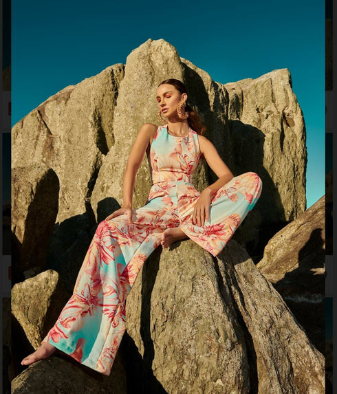 Macacão com amarração costas LUXO💫