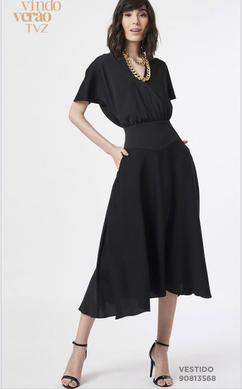 Vestido cetim pala larga💫