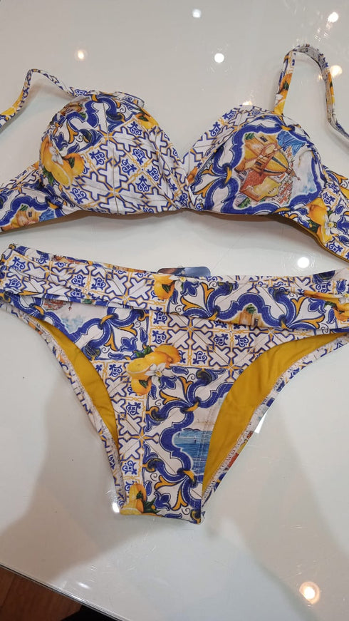 Biquini com aro e bojo