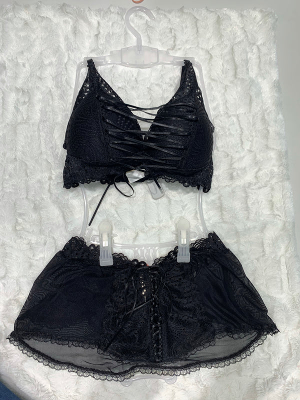 .Conjunto em renda Del Laras