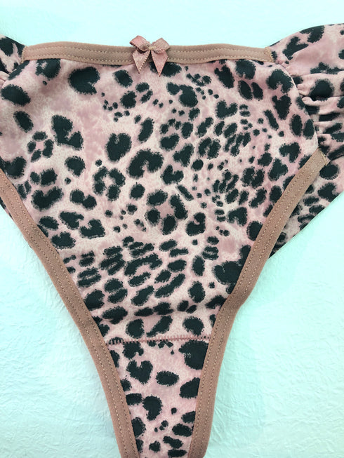 Calcinha fio embutido estampa