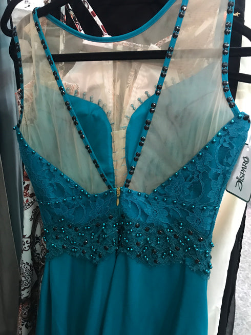 …Vestido Curto Dsparô