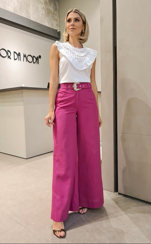 Calça com cinto💫