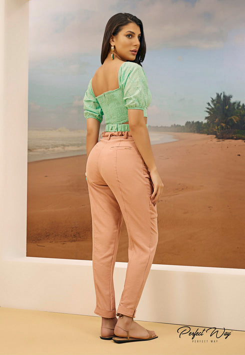 Cropped em laise com lastex nas costas💫