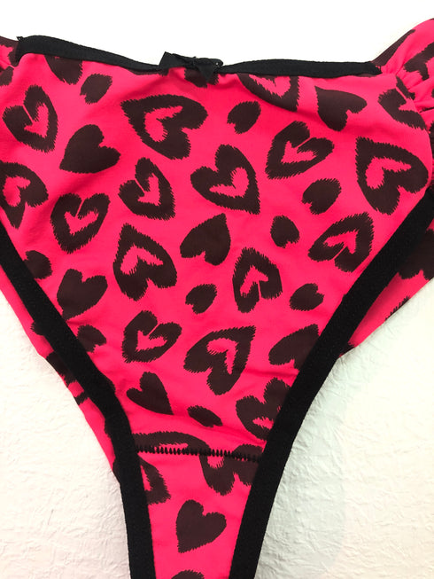 Calcinha fio embutido estampa